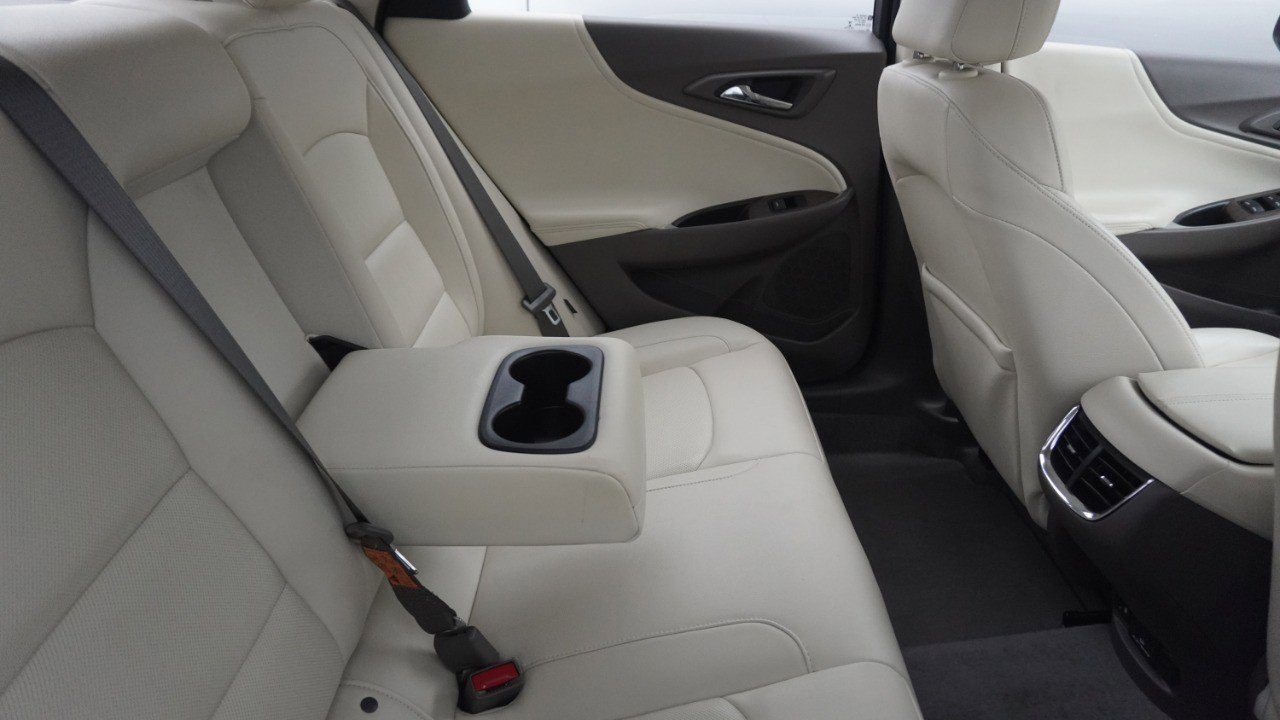 Used 2024 Chevrolet Malibu LT FWD image 12