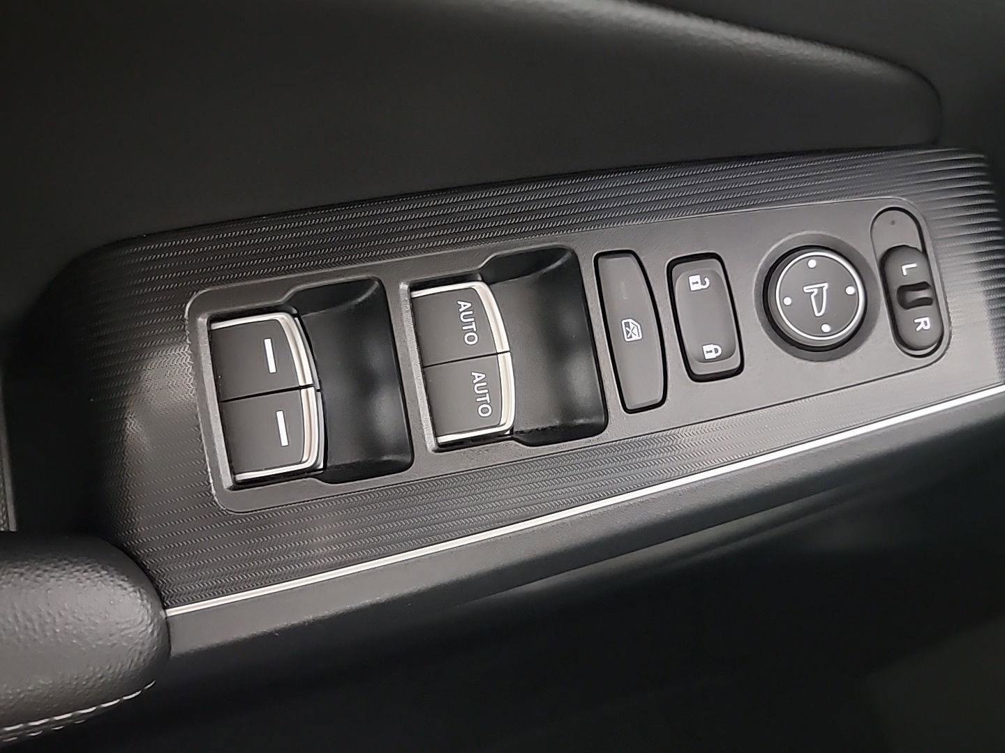 Certified 2024 Honda Civic Touring image 24