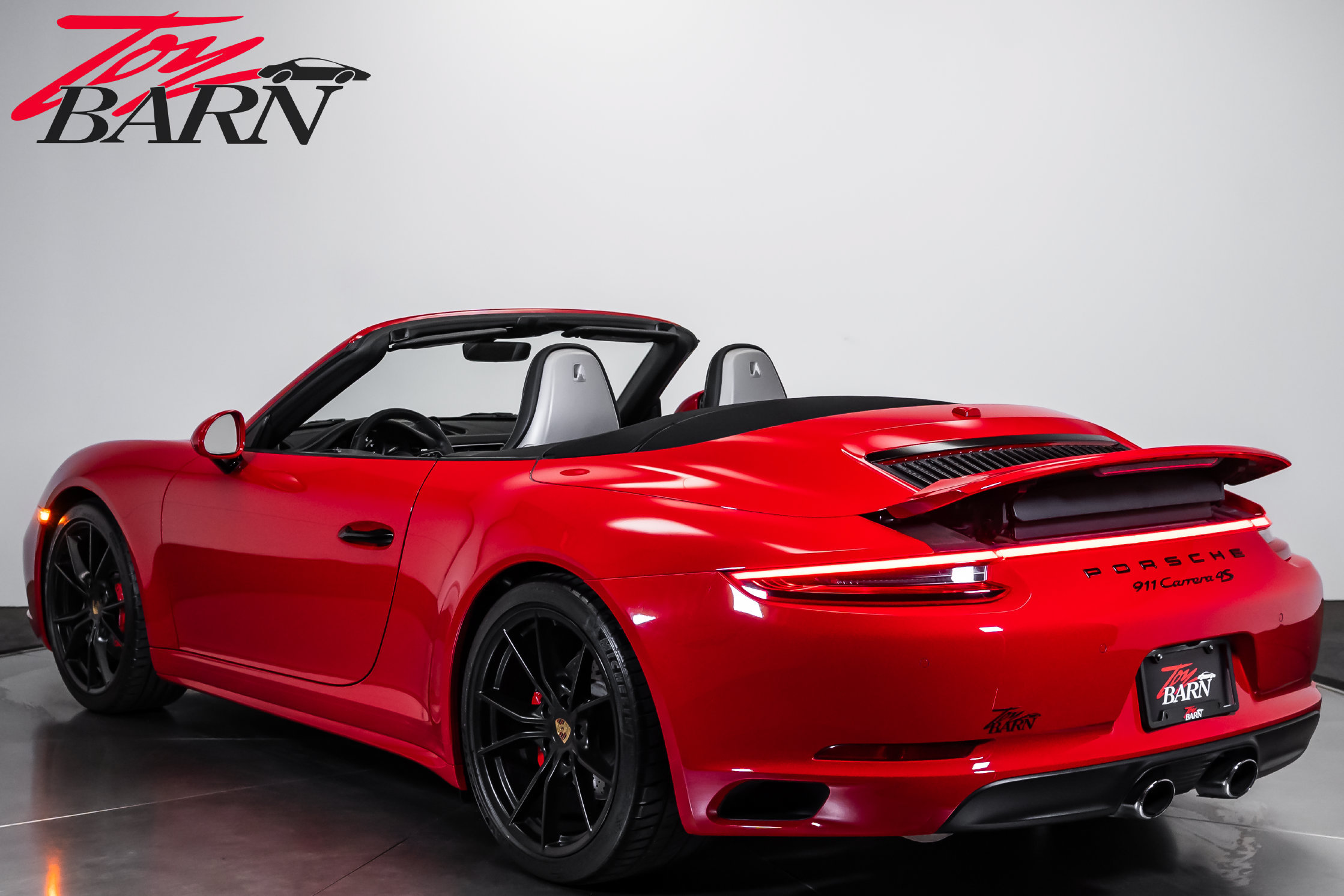 Used 2017 Porsche 911 Carrera 4S AWD/4WD image 3