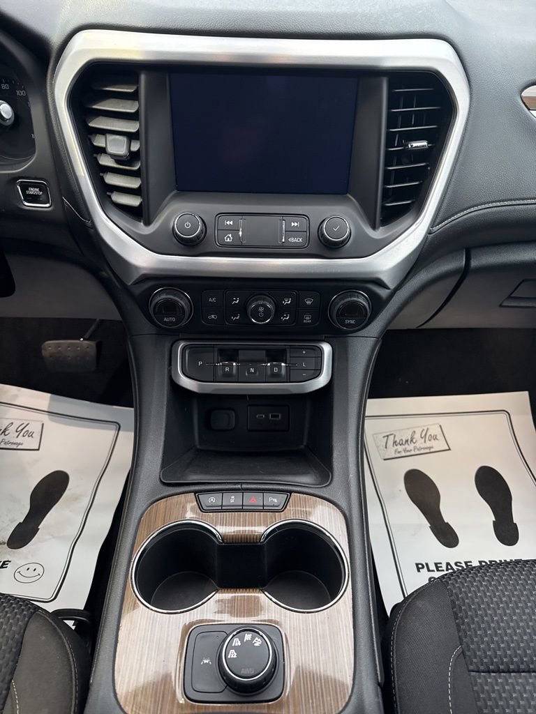 Used 2021 GMC Acadia SLE image 14