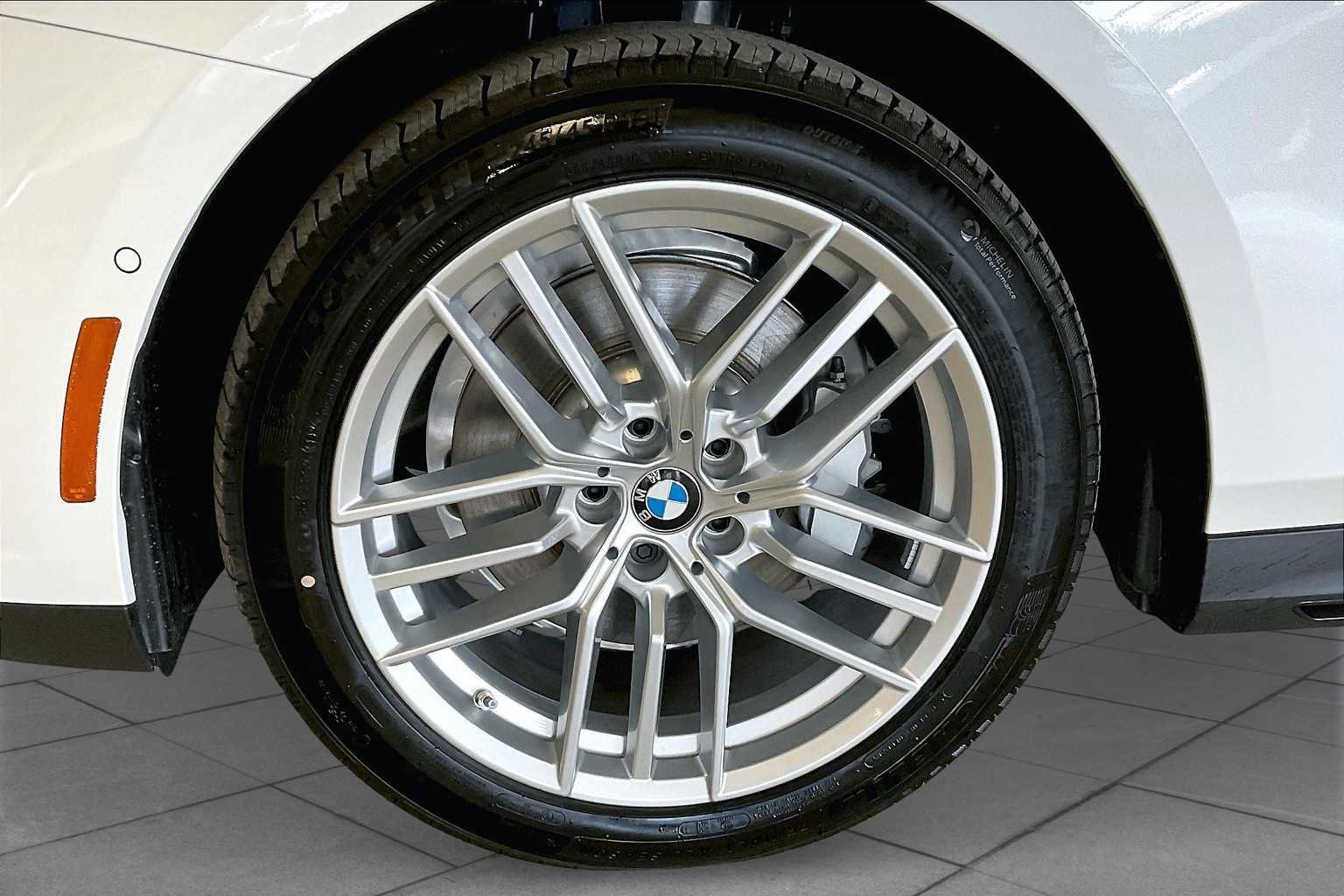 New 2025 BMW 530i 530i w/ Premium Package image 11