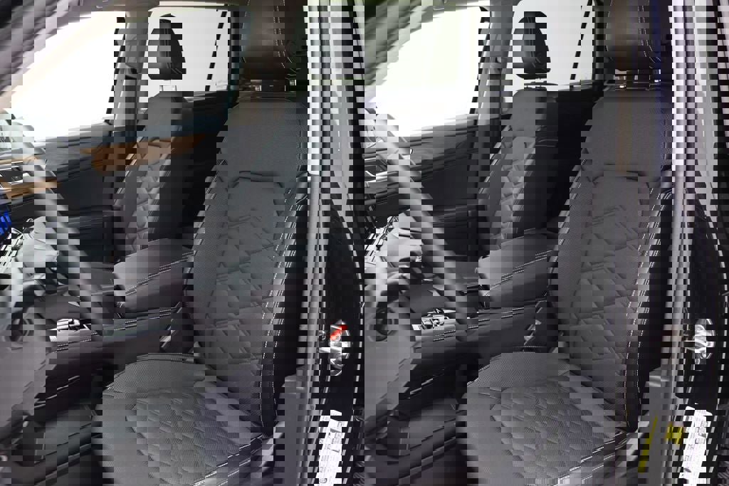 Used 2024 Volkswagen Atlas SE image 18