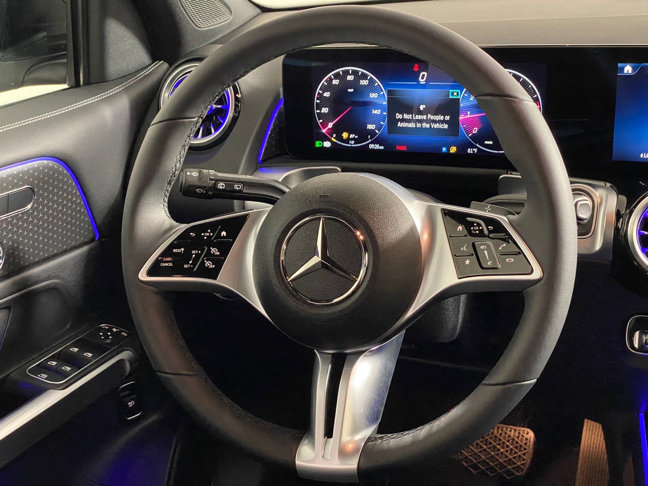 New 2025 Mercedes-Benz GLB 250 4MATIC image 15