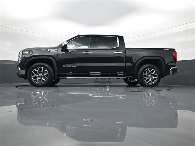 Used 2023 GMC Sierra 1500 SLT w/ SLT Premium Package image 28