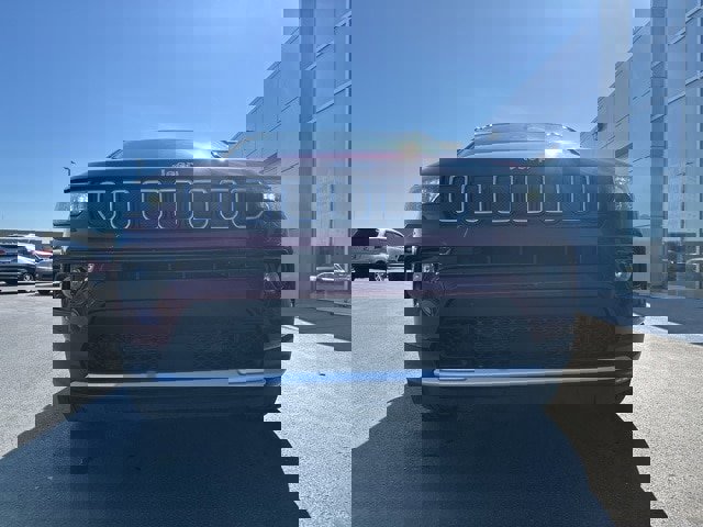 Used 2022 Jeep Compass Limited image 2