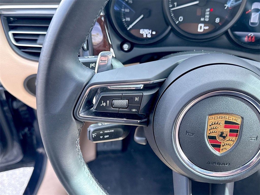 Used 2022 Porsche Macan Base image 14