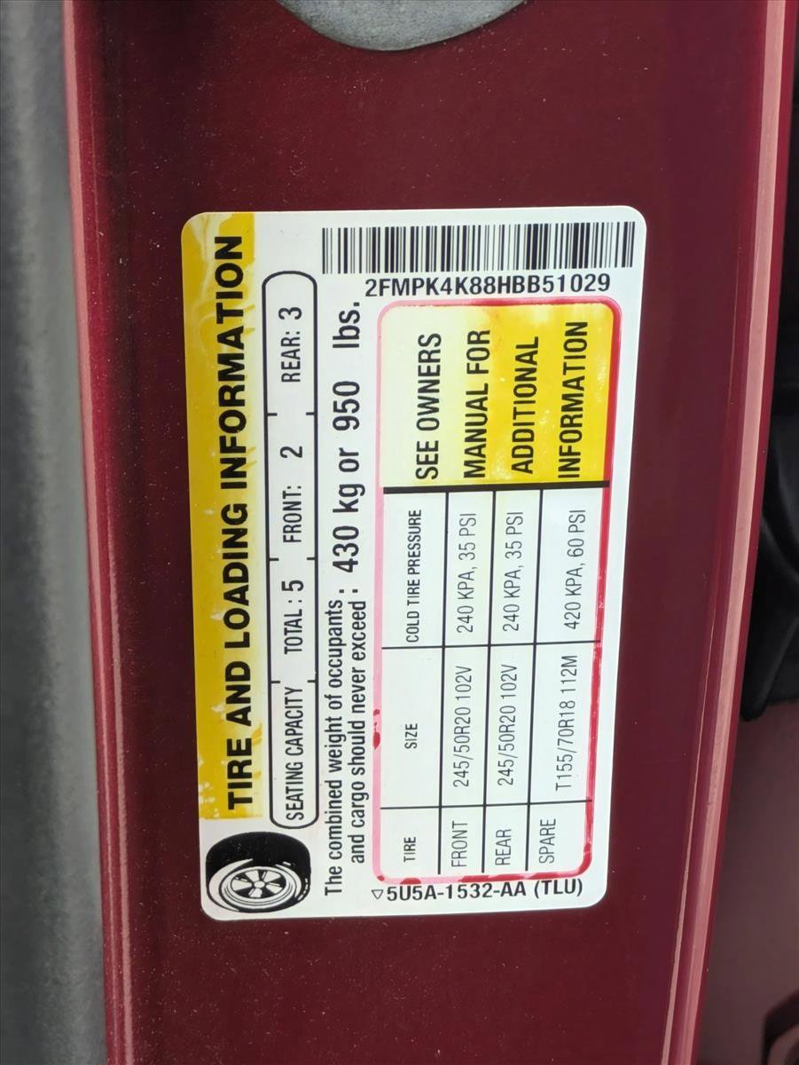 Used 2017 Ford Edge Titanium w/ Equipment Group 302A AWD/4WD image 15