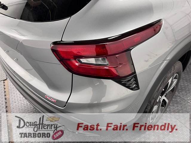 New 2026 Chevrolet Trax RS w/ Sunroof Package image 14