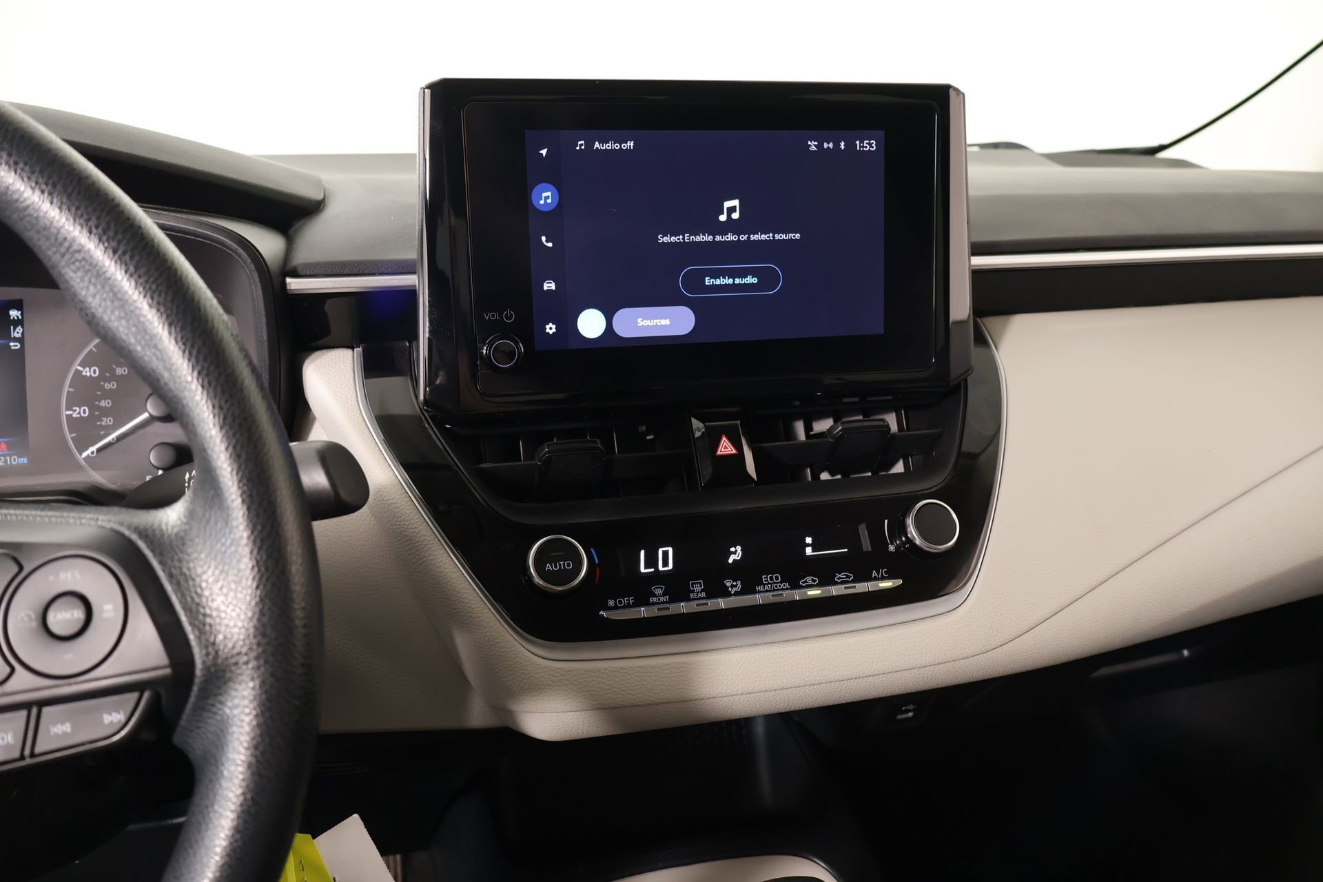 Used 2023 Toyota Corolla LE FWD image 5