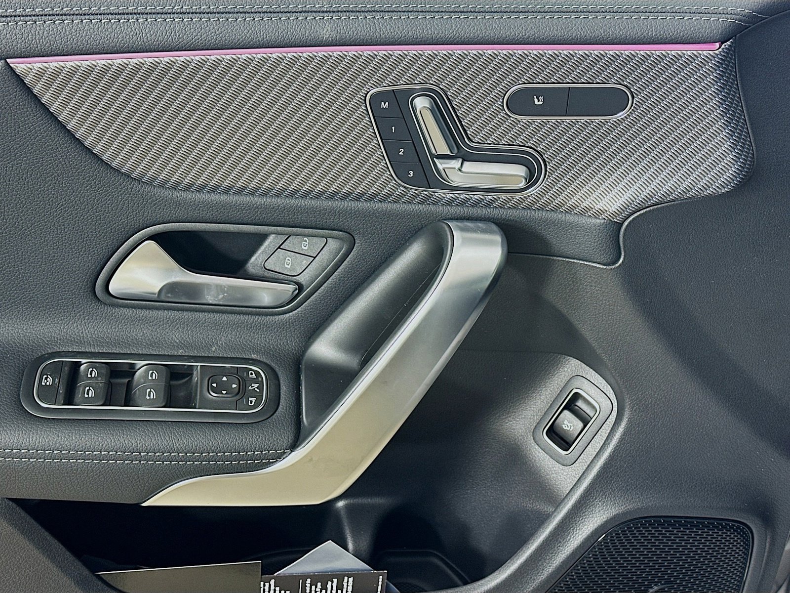 Certified 2025 Mercedes-Benz CLA 250 4MATIC image 23