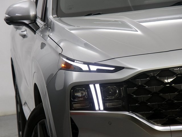 Used 2021 Hyundai Santa Fe Calligraphy image 4