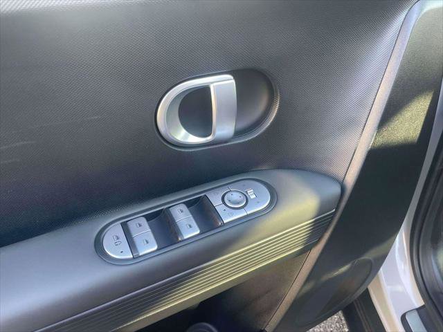 Used 2024 Hyundai Ioniq 5 SE image 16