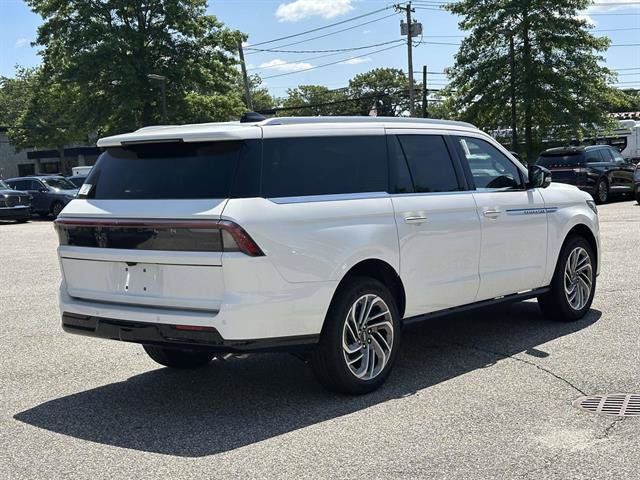 New 2027 Lincoln Navigator L Reserve AWD/4WD image 4
