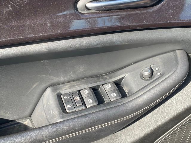 Used 2023 Jeep Grand Cherokee Laredo w/ Luxury Tech Group I AWD/4WD image 18
