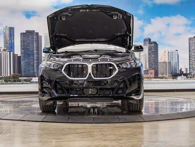 New 2026 BMW X6 M60i AWD/4WD image 4
