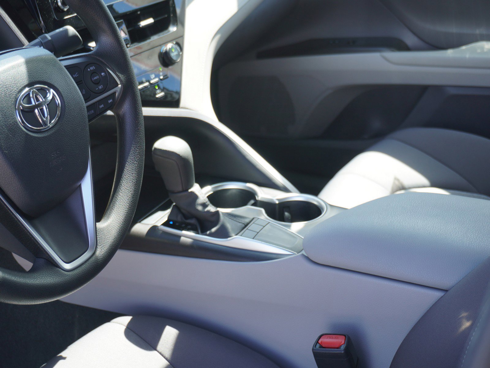 Used 2024 Toyota Camry LE image 18