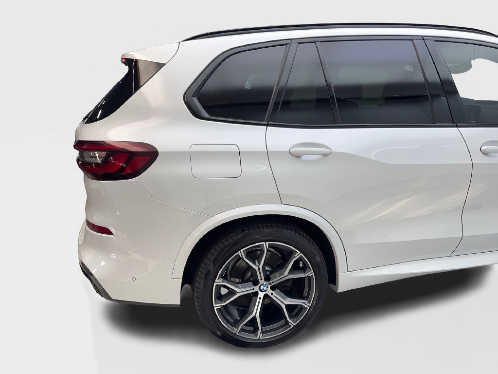 Used 2021 BMW X5 sDrive40i w/ M Sport Package RWD image 18