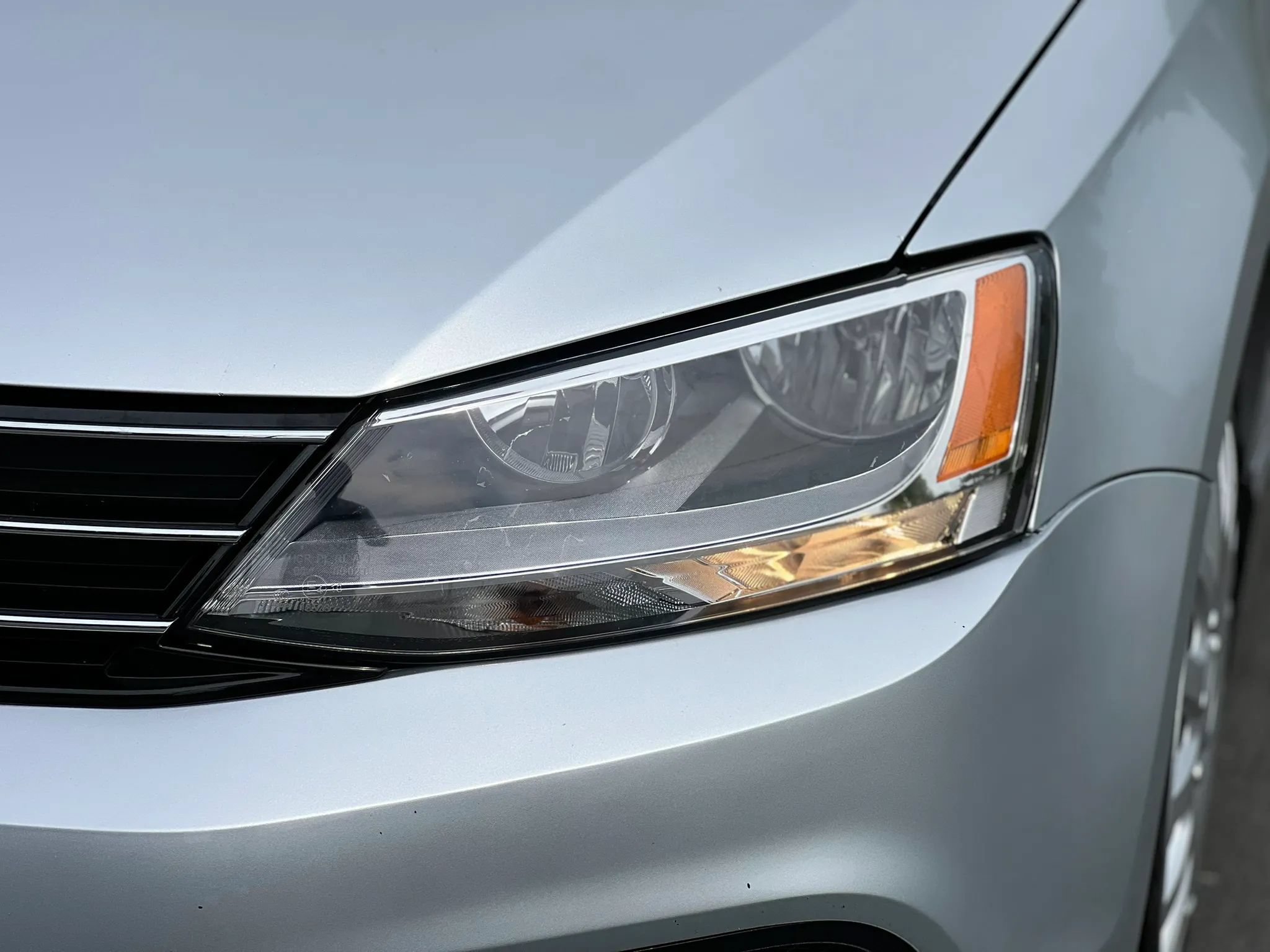 Used 2015 Volkswagen Jetta TDI S FWD image 10