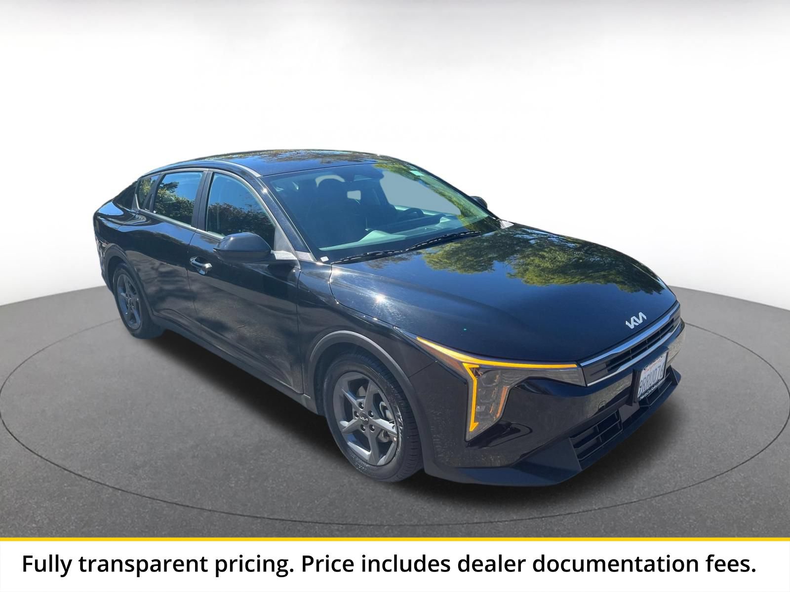Used 2025 Kia K4 FWD image 1