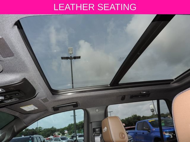Used 2026 Chevrolet Tahoe High Country RWD image 16