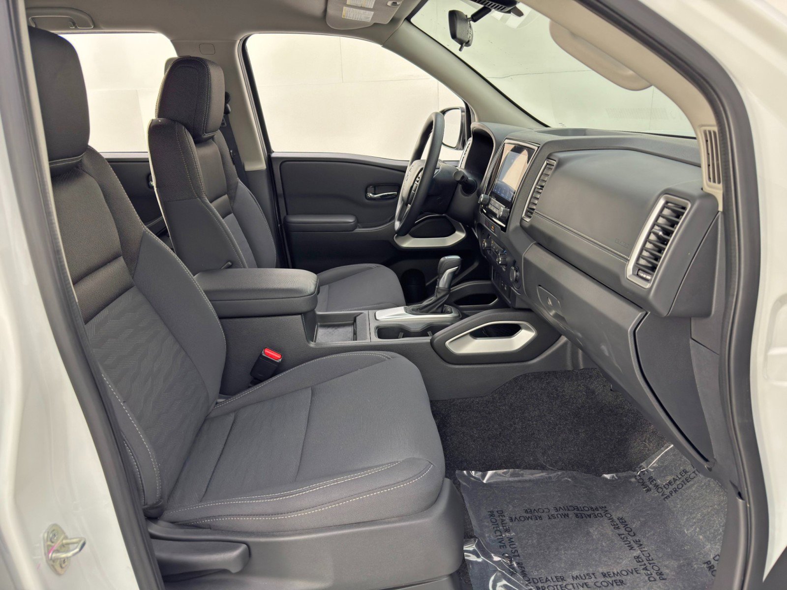 Used 2022 Nissan Frontier SV image 13