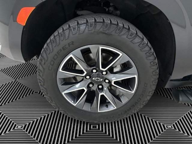 Used 2021 Chevrolet Tahoe Z71 w/ Z71 Signature Package AWD/4WD image 9