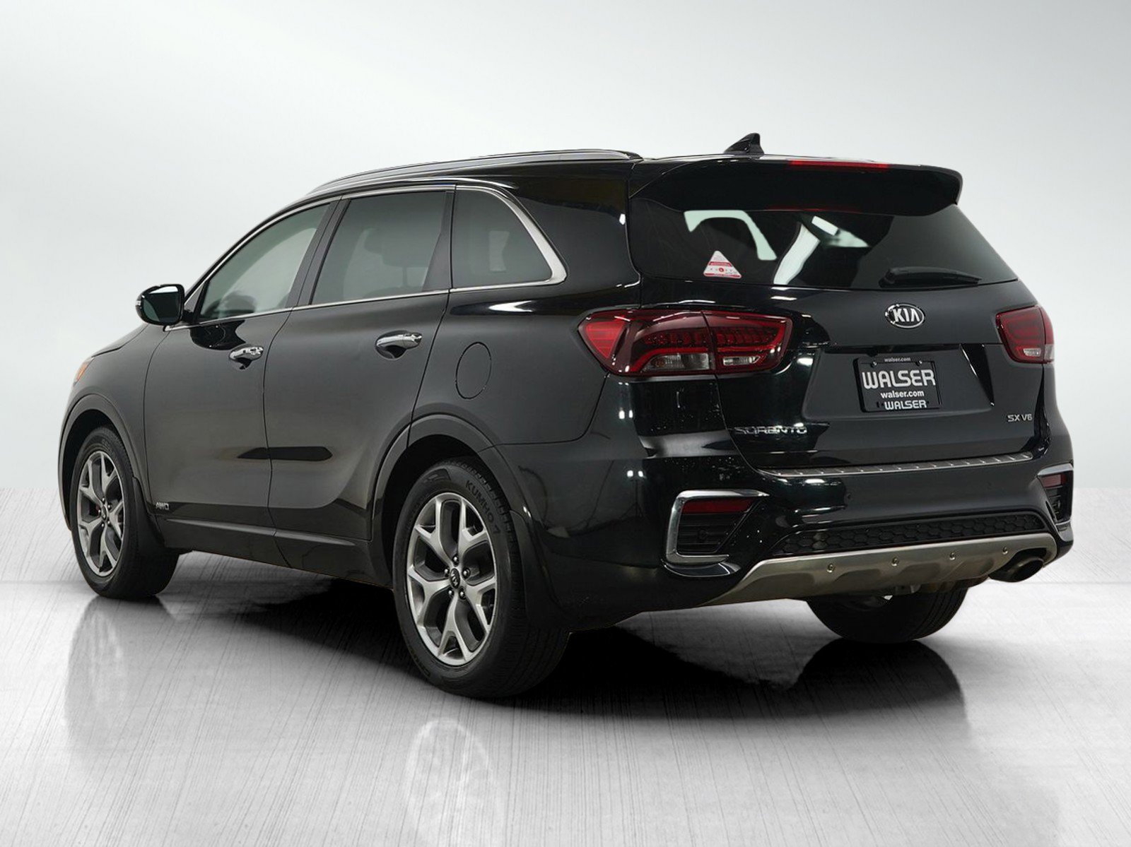 Used 2019 Kia Sorento SX image 3