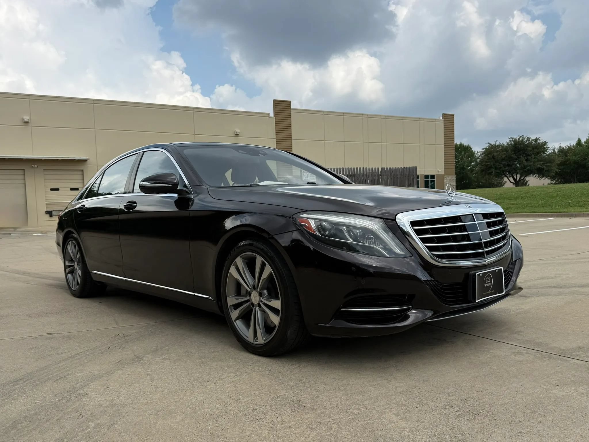 Used 2014 Mercedes-Benz S 550 Sedan w/ Premium 1 Package image 7