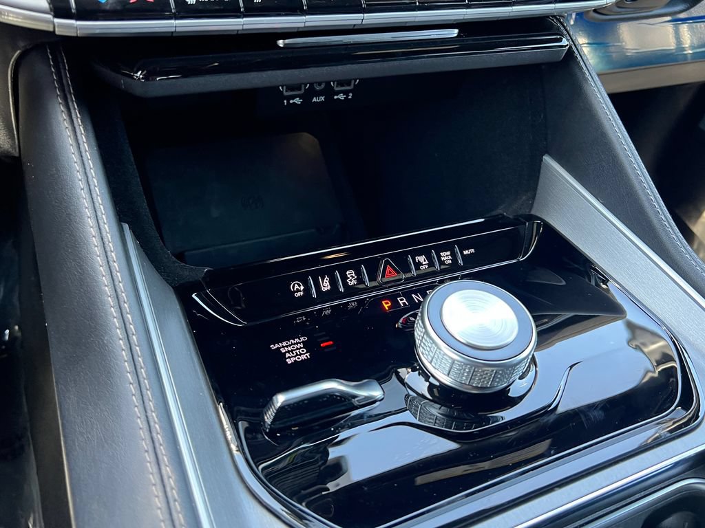 New 2025 Jeep Wagoneer L Series II AWD/4WD image 25