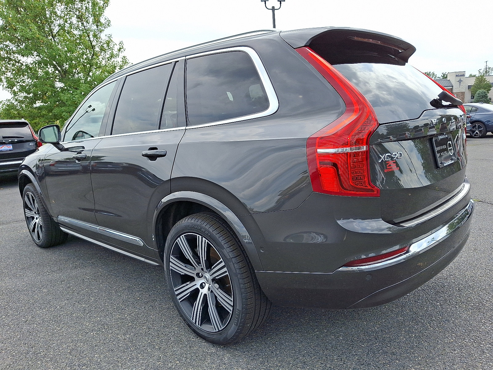Used 2024 Volvo XC90 T8 Plus w/ Protection Package Premier image 4