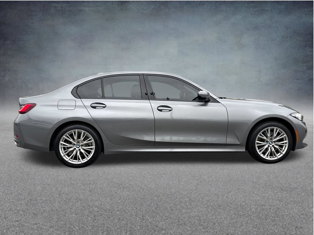 Used 2023 BMW 330i xDrive Sedan w/ Driving Assistance Package AWD/4WD image 10