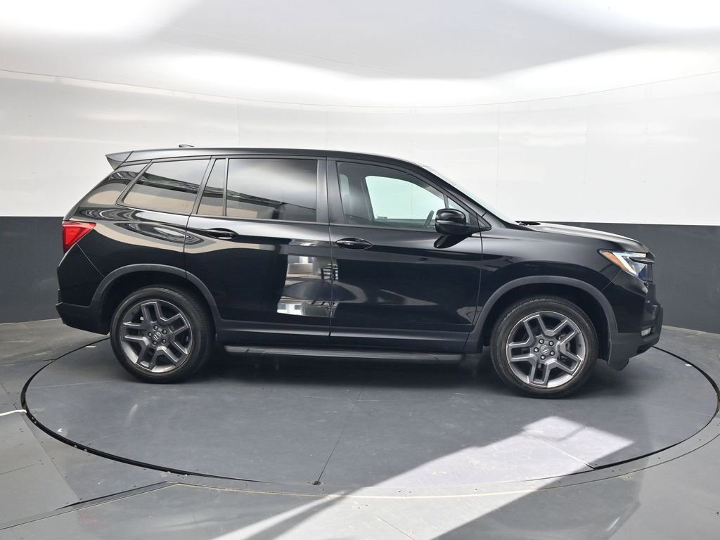 Used 2023 Honda Passport EX-L image 3