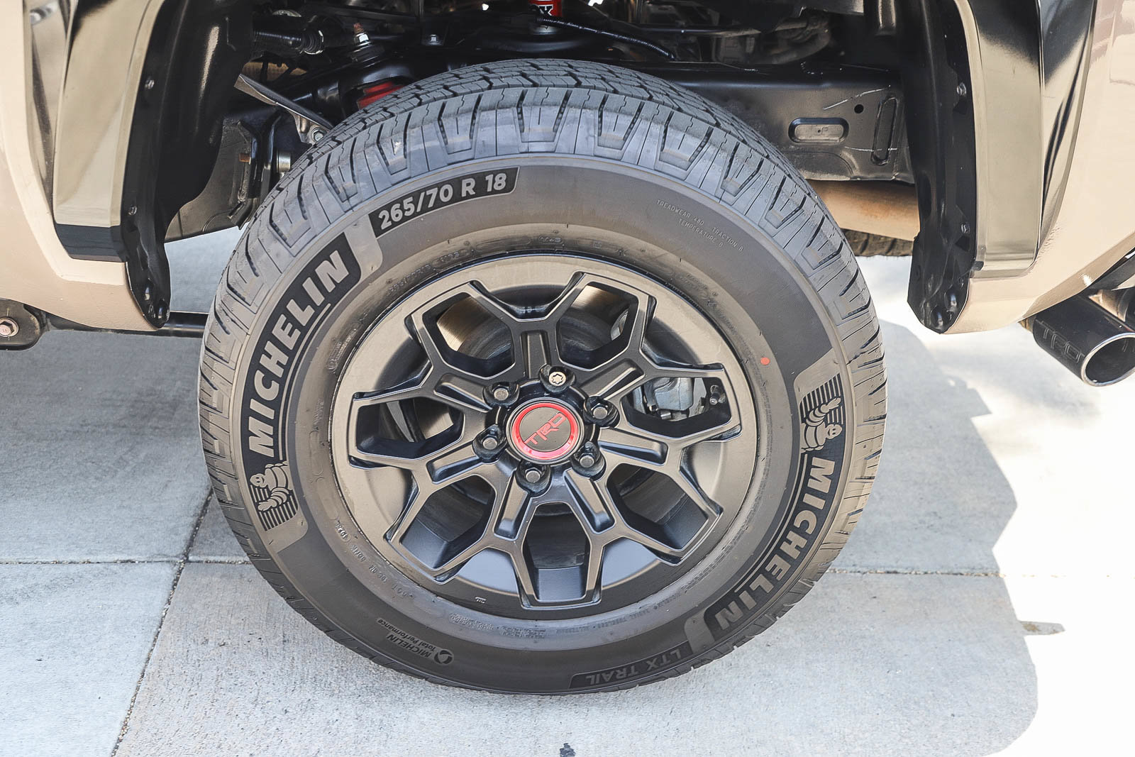 Used 2025 Toyota Tacoma TRD Pro AWD/4WD image 14
