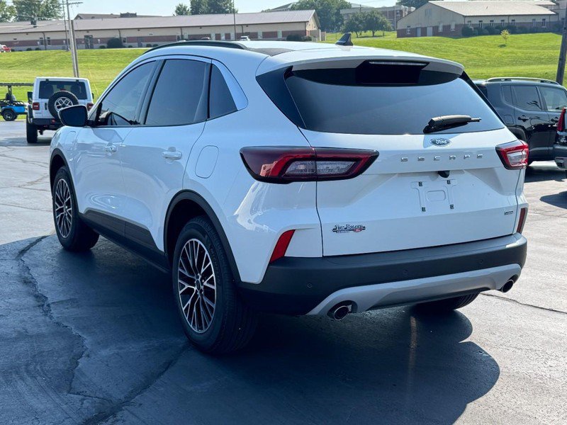 Used 2024 Ford Escape SE FWD image 6
