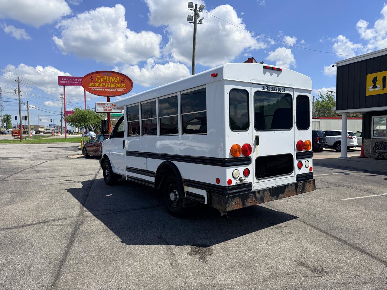 Used 2006 Chevrolet Express 3500 w/ School Bus Package RWD image 10