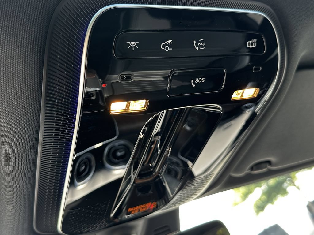 Certified 2025 Mercedes-Benz GLC 300 w/ AMG Line image 33
