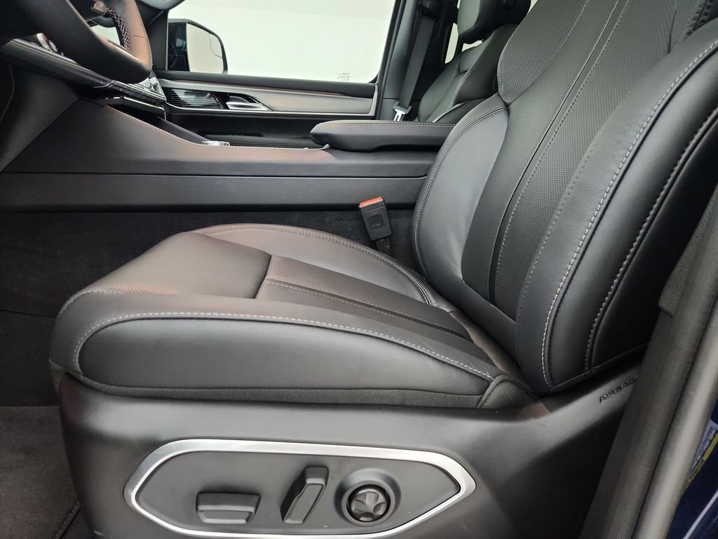 New 2026 Jeep Grand Wagoneer Limited AWD/4WD image 20