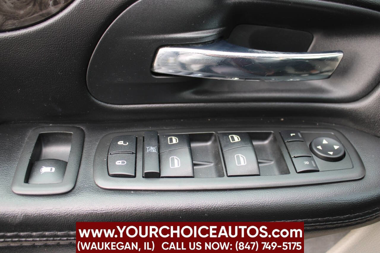 Used 2015 Dodge Grand Caravan SXT image 30