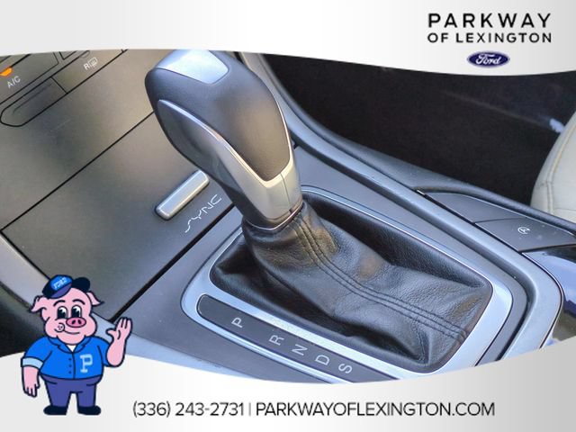 Used 2016 Ford Edge SE FWD image 24