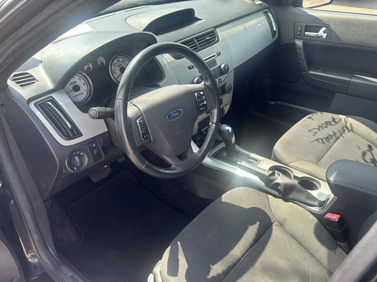 Used 2011 Ford Focus SES w/ 401A Rapid Spec Order Code FWD image 9