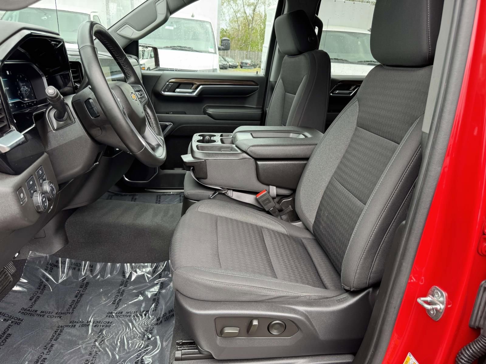 Used 2023 Chevrolet Silverado 1500 LT image 24