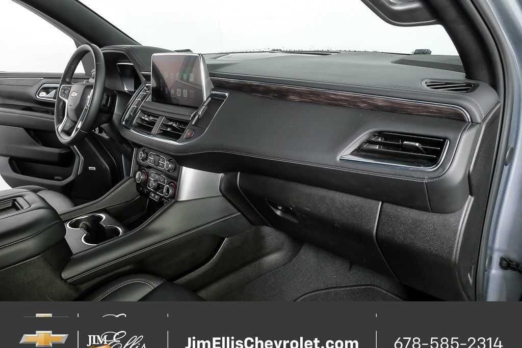 Certified 2024 Chevrolet Suburban LT RWD image 24