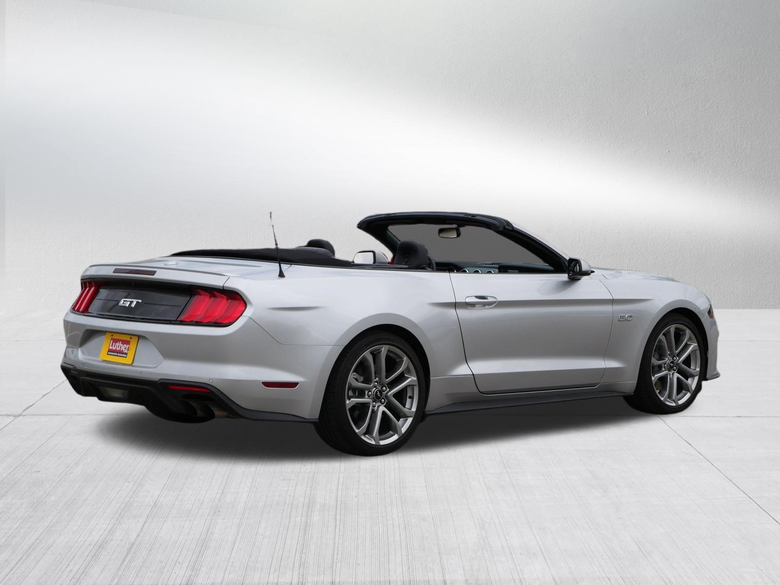 Used 2019 Ford Mustang GT Premium w/ Equipment Group 401A RWD image 7
