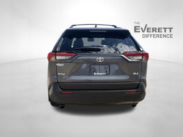 Used 2023 Toyota RAV4 XLE Premium FWD image 6