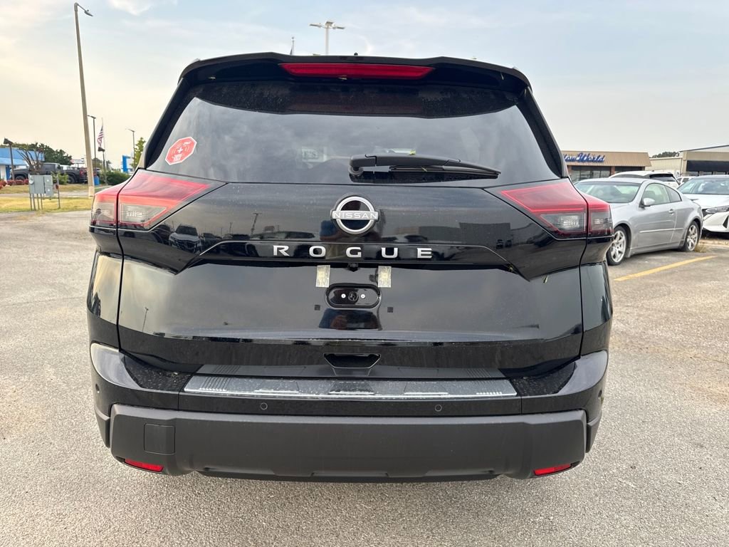 New 2026 Nissan Rogue SV image 4