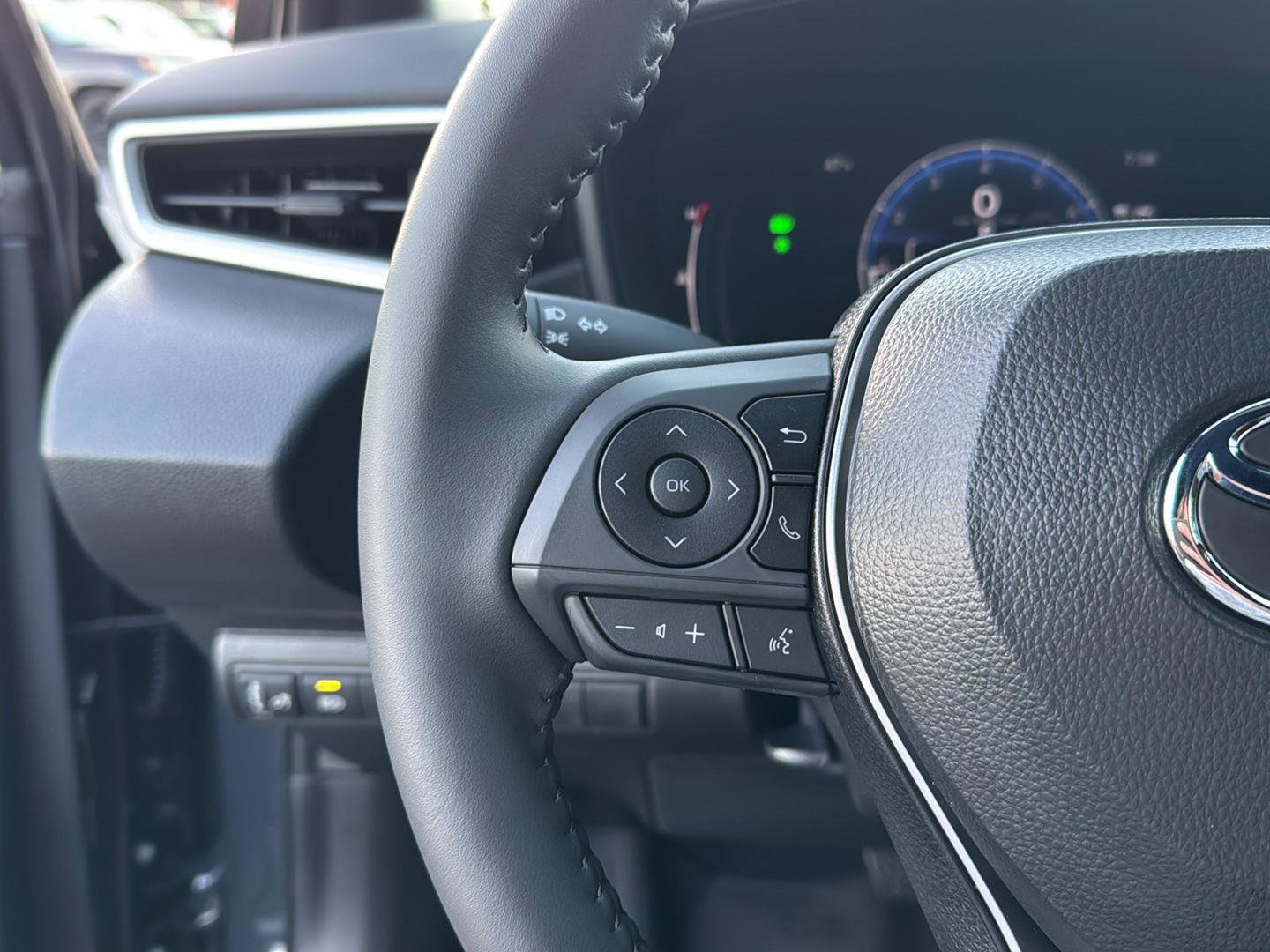 New 2026 Toyota Corolla SE image 18