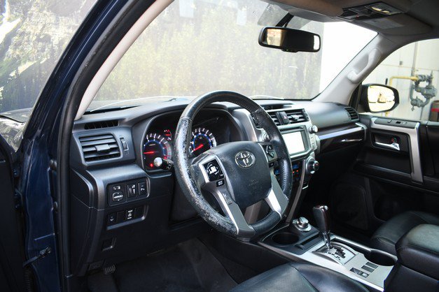 Used 2017 Toyota 4Runner Limited AWD/4WD image 14