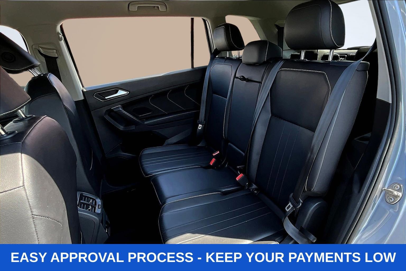 Used 2024 Volkswagen Tiguan SE image 28