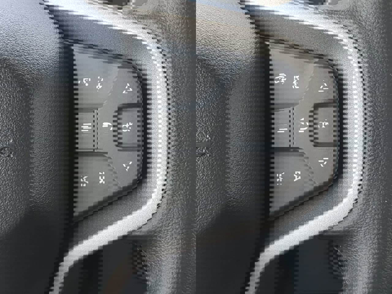 New 2026 Ford Bronco Outer Banks AWD/4WD image 24