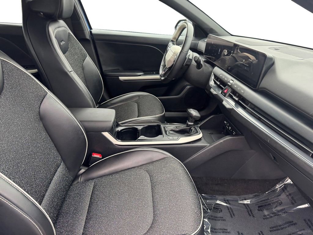 Used 2025 Kia K4 GT-Line w/ GT-Line Sunroof Package image 15